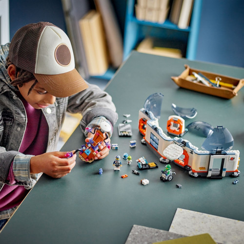 LEGO City Space Science Lab 6+