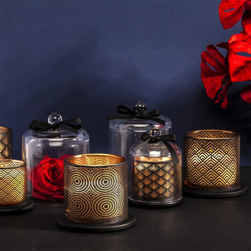 Scented Candle in a Glass Shade Ambre