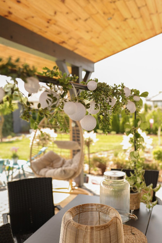 Artificial Garland, green buds