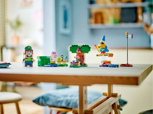 LEGO Super Mario Adventures with Interactive LEGO Luigi 6+