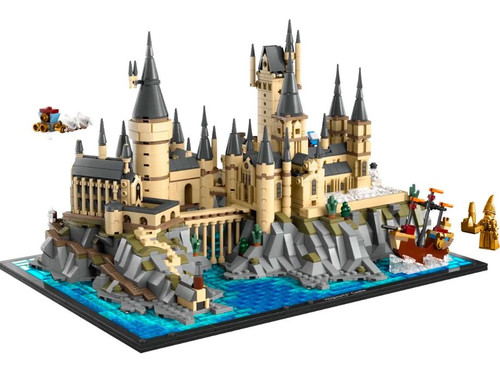 LEGO Harry Potter Hogwarts™ Castle and Grounds 18+