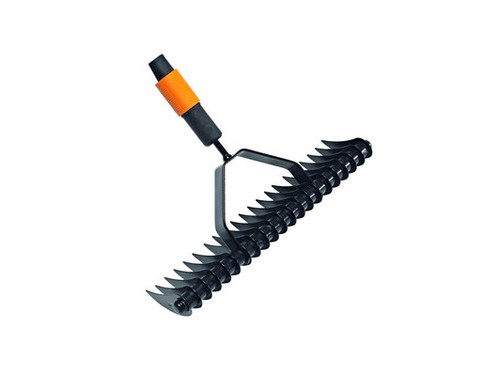 Fiskars QuikFit Aerator Rake (Single Edge)