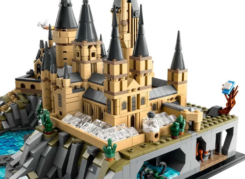LEGO Harry Potter Hogwarts™ Castle and Grounds 18+