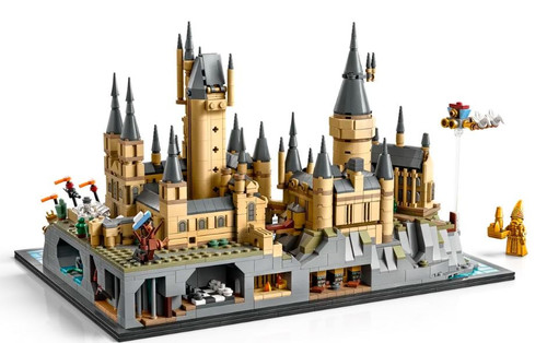 LEGO Harry Potter Hogwarts™ Castle and Grounds 18+