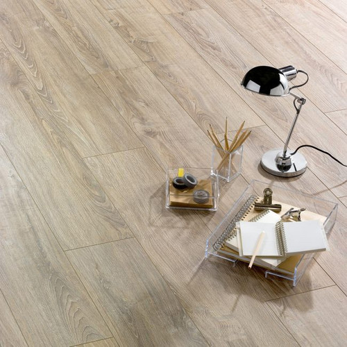 Weninger Laminate Flooring Oak Malaga AC6 1.651 m2, Pack of 6