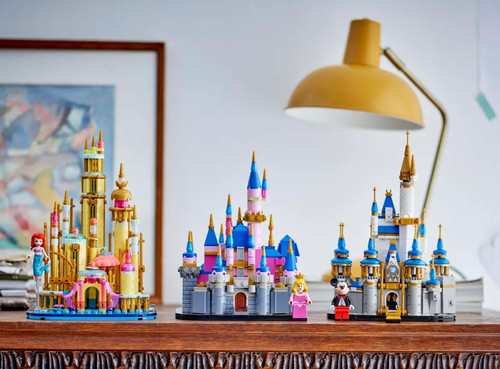 LEGO Disney Mini Disney Sleeping Beauty Castle 12+