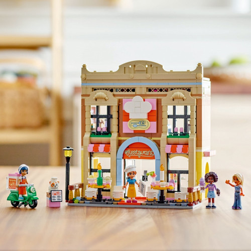 LEGO Friends Restaurant and Cooking School 8+
