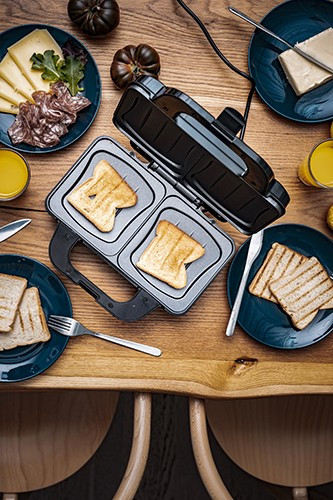Camry Sandwich Maker XL 1300W CR3054