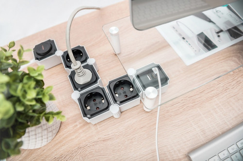 Digitus Flexible Power Strip 4-way with 2 USB Ports and Switch