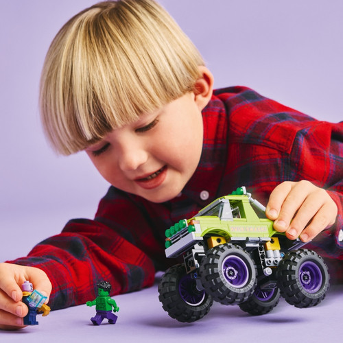 LEGO Super Heroes The Hulk Truck vs. Thanos 7+