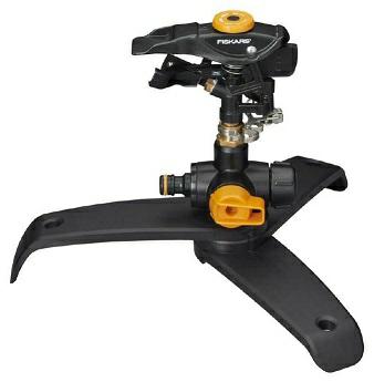 Fiskars Pulsating Sprinkler Tripod Base, On/Off