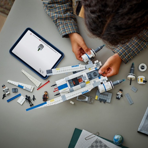 LEGO Star Wars Rebel U-Wing Starfighter 8+