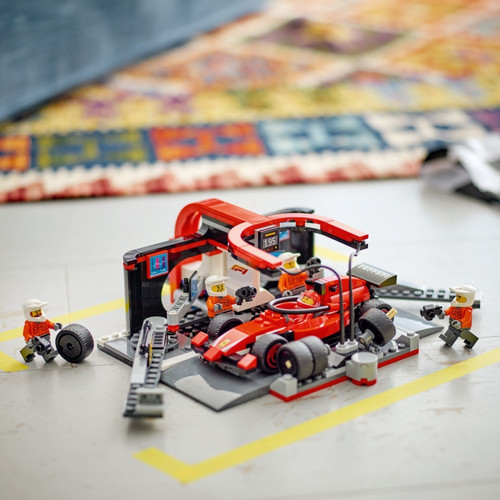LEGO City F1 Pit Stop & Pit Crew with Ferrari Car 6+