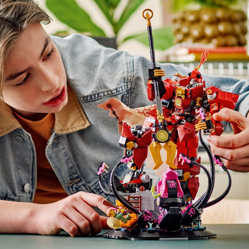 LEGO NINJAGO Fire Knight Mech14+