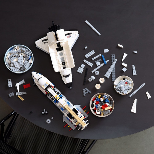 LEGO Icons Shuttle Carrier Aircraft 10360 18+