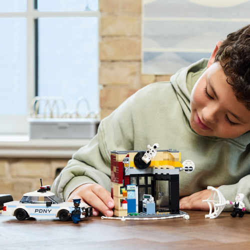 LEGO Marvel Spider-Verse: Miles Morales vs. The Spot 9+