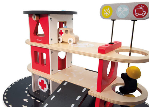 Janod Wooden Fire Station 2+