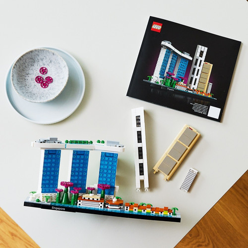 LEGO Architecture Singapore 18+