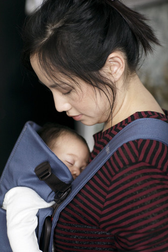 BABYBJÖRN - Baby Carrier MINI Cotton, Indigo 0-12m