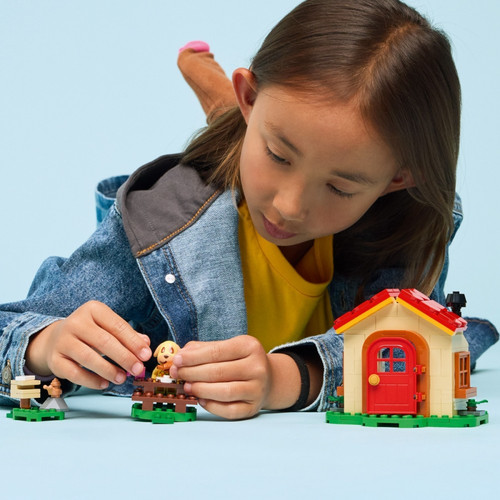LEGO Animal Crossing Goldie's Cozy House 6+