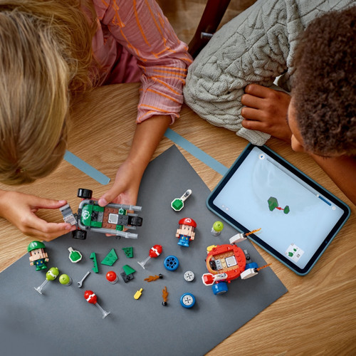 LEGO Super Mario Mario Kart - Baby Mario vs. Baby Luigi 8+