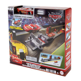 Disney Pixar Cars The Jump for the Golden Piston Cup Playset JDJ02 3+