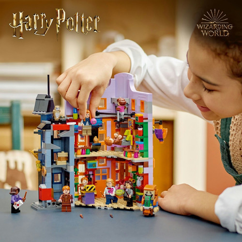 LEGO Harry Potter Diagon Alley™: Weasleys' Wizard Wheezes™ 8+