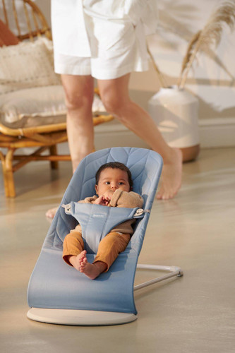 BABYBJÖRN Bliss Woven Baby Bouncer, Blue (Light Grey, Petal Quilt)